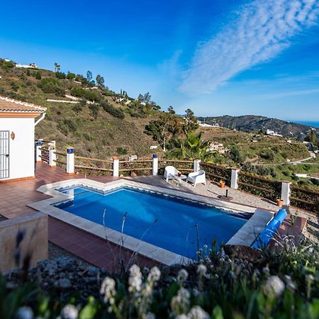 Villa Los Naranjos Sayalonga Exterior photo