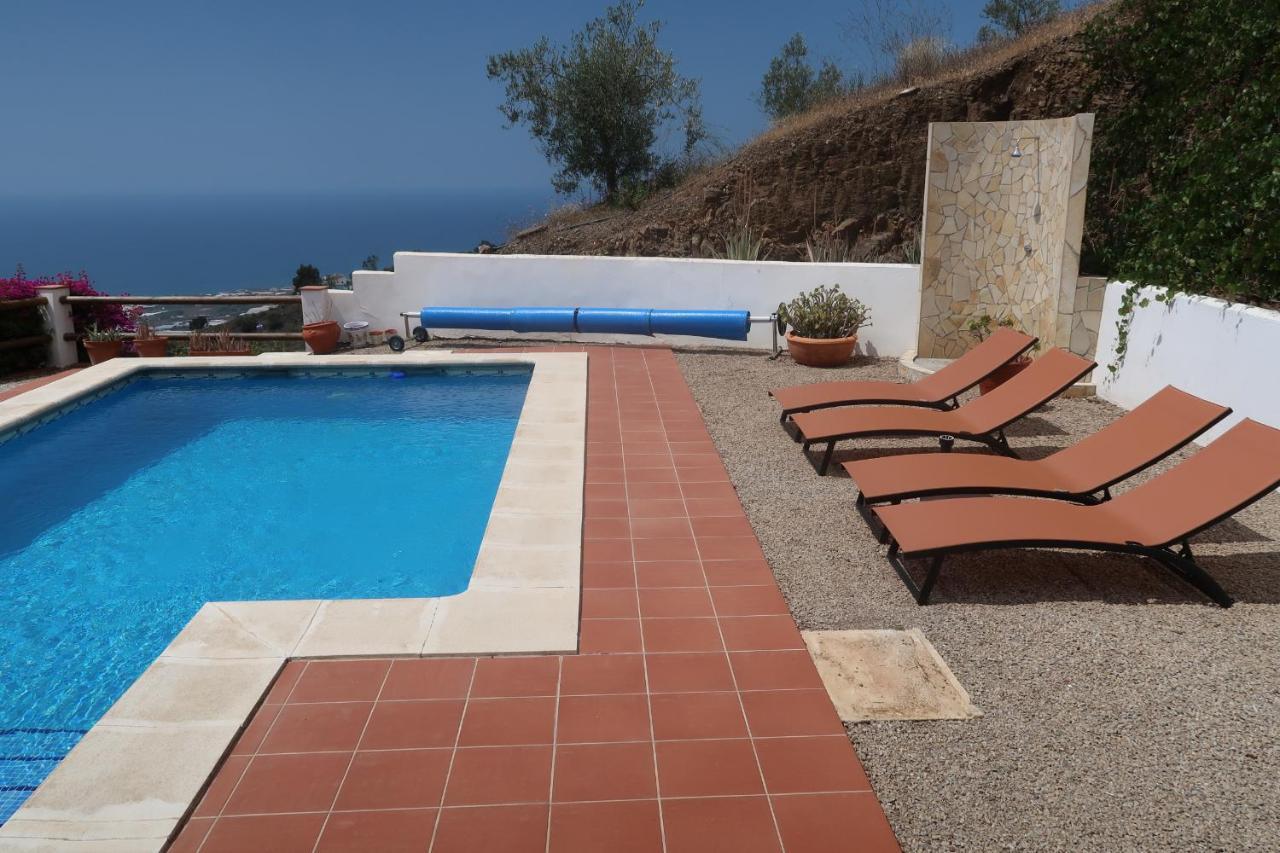 Villa Los Naranjos Sayalonga Exterior photo